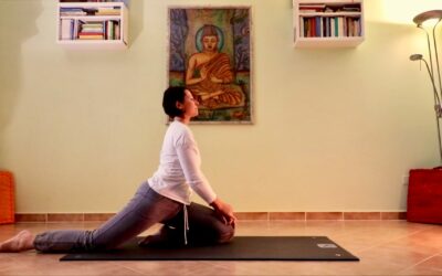 SEQUENZA YOGA RATNA ALLA DEA LAKINI